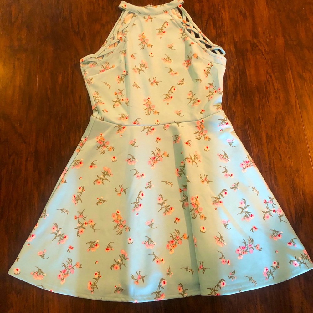 3/$12🔥🌸🌼Floral mini dress🌼🌸